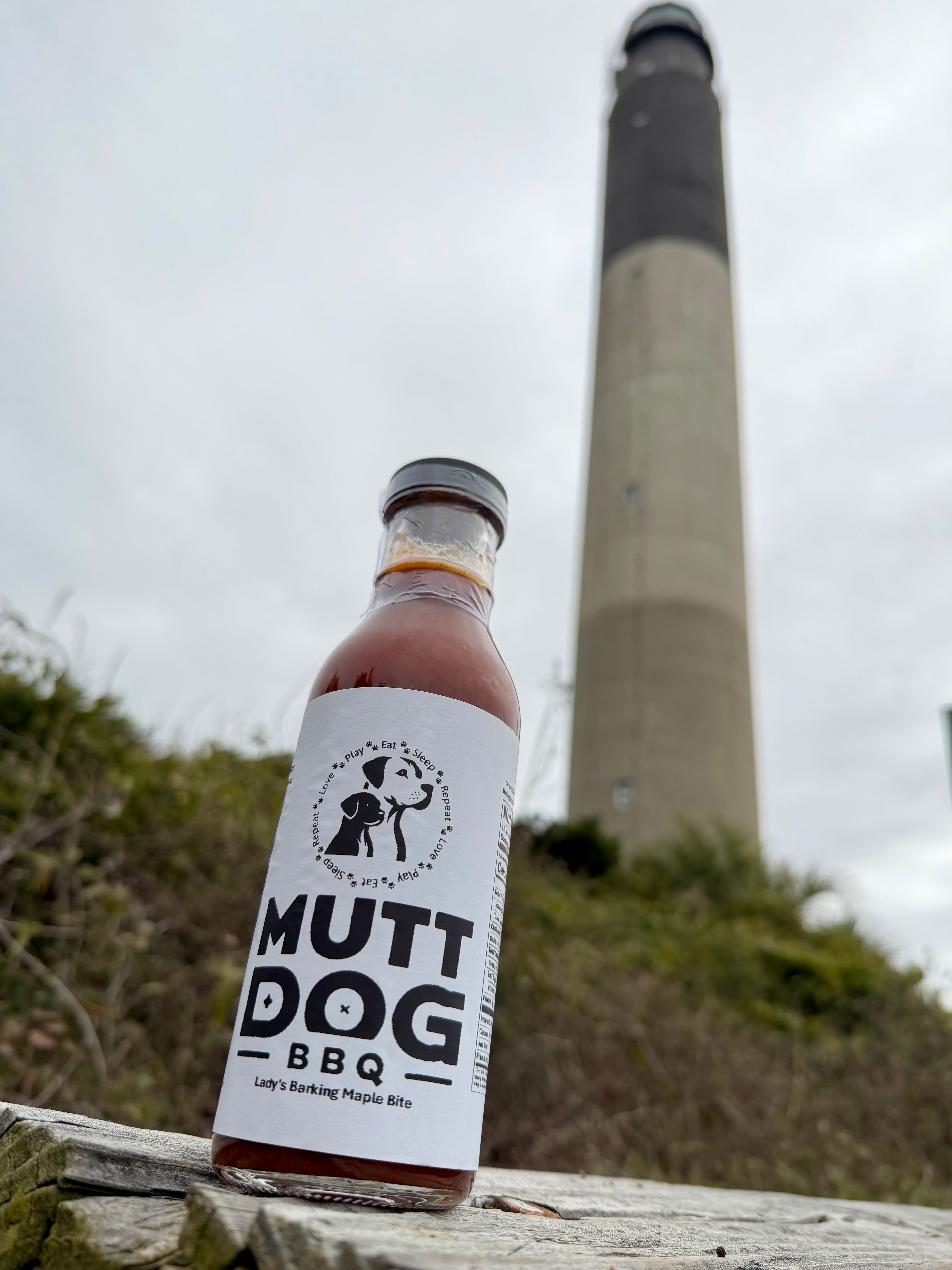 Mutt Dog BBQ Lady's Maple Bark Bite